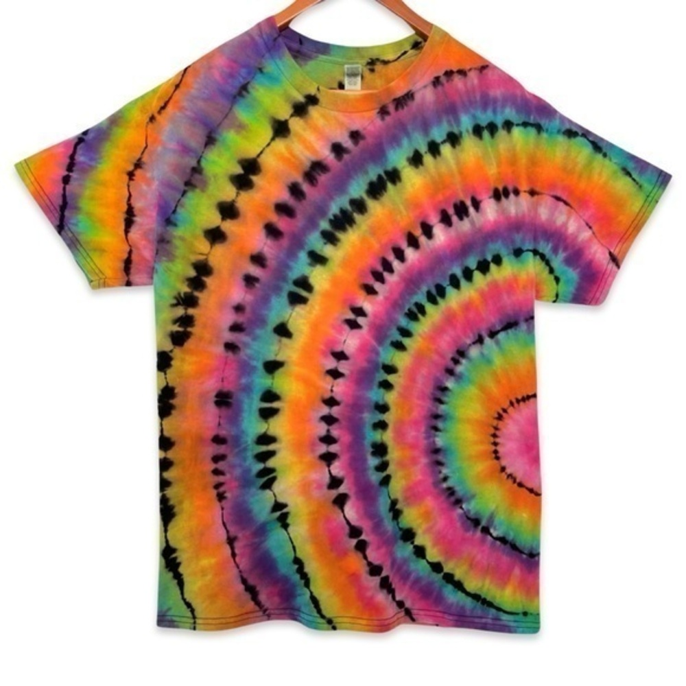 (NEW) Rainbow Reverse Tie-Dye Crewneck T-Shirt - Size Large